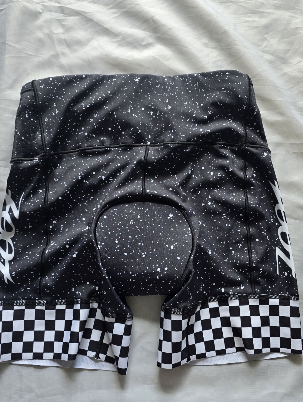Zoot Black Speckle Bike Shorts - Picture 2 of 4